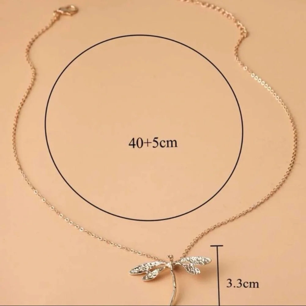 Gold Dragonfly Necklace- NWT - Picture 3 of 4